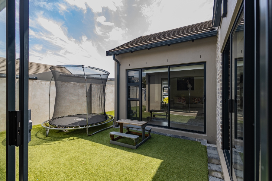 3 Bedroom Property for Sale in Haasendal Western Cape